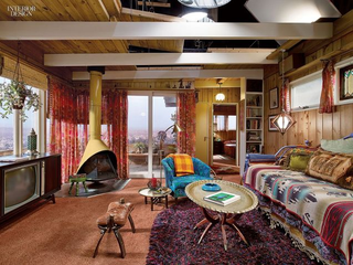 Illustration for article titled Behind-the-scenes photos reveal the secrets of Mad Men sets